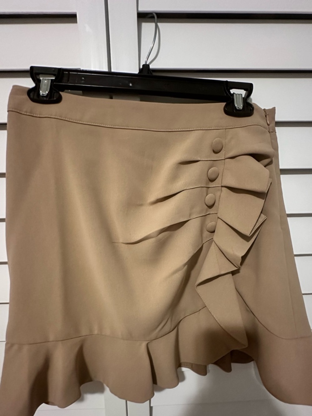 DO+BE Beige Ruffle-Hem Mini Skirt